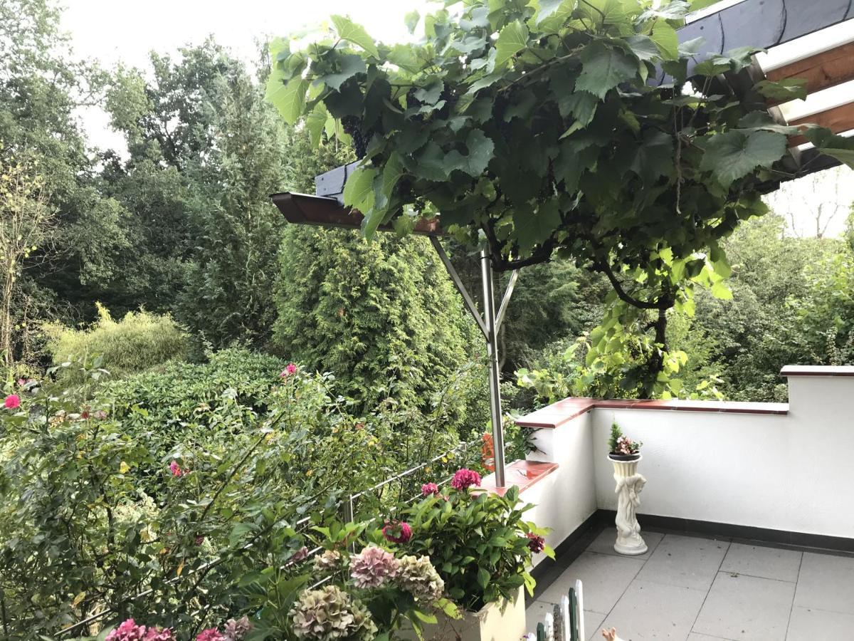 Schoene Ferienwohnung In Kuerten Bagian luar foto
